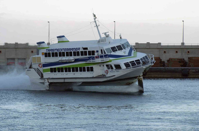 Ferry boat river dock bridge free wallpaper for desktop - medium preview image