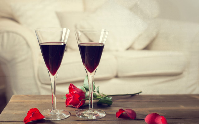 Wine glasses roses couch romantic #2 free wallpaper for desktop - medium preview image