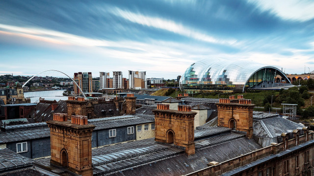 City skyline bridge building beach free wallpaper for desktop - medium preview image
