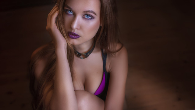 Carla wyzgala blue eyes choker free wallpaper for desktop - medium preview image