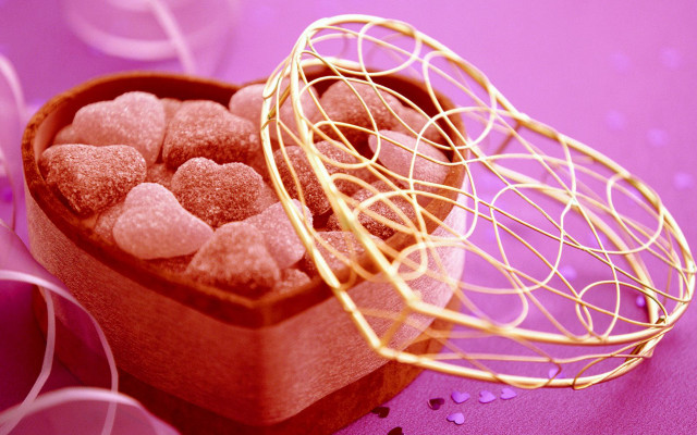 Heart box love pastel food free wallpaper for desktop - medium preview image
