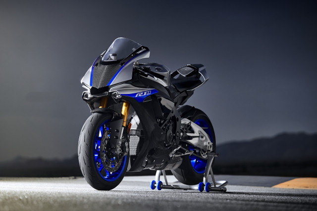 Blue black motorcycle street cloudy free wallpaper for desktop - medium preview image