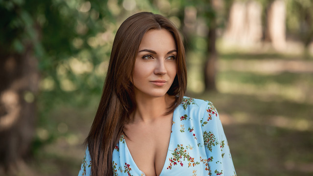 Elina karimova park blurry bokeh free wallpaper for desktop - medium preview image