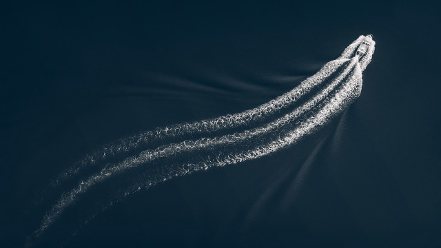 Jets sky formation smoke abstract free wallpaper for desktop - medium preview image