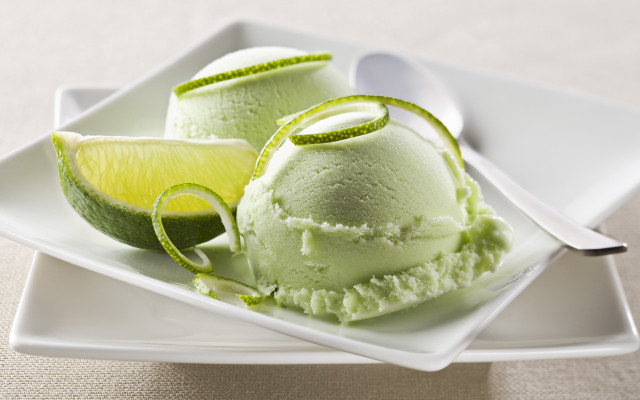 Lime ice plate slice spoon free wallpaper for desktop - medium preview image