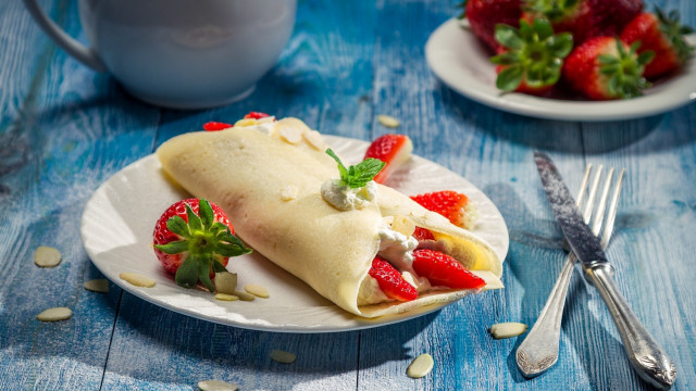 Crepe strawberries coffee fork food free wallpaper for desktop - medium preview image