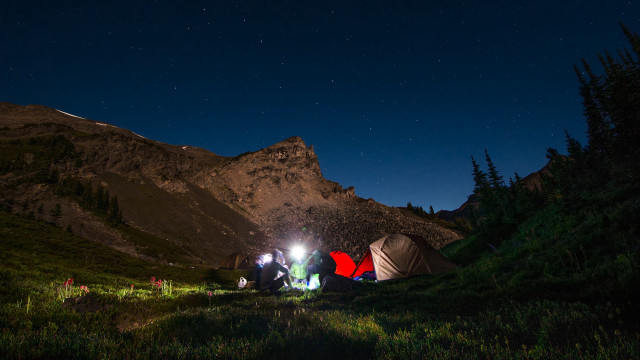 Mountains camping night tents aurora free wallpaper for desktop - medium preview image