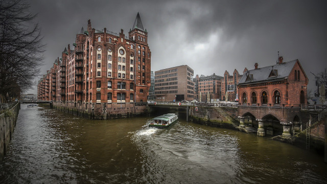 River city bridge tower skyline #2 free wallpaper for desktop - medium preview image