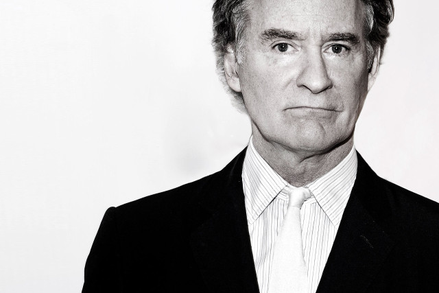 Man suit tie serious look #40 free wallpaper for desktop - medium preview image