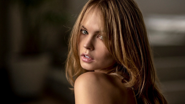 Woman longhair white shirt portrait #4 free wallpaper for desktop - medium preview image