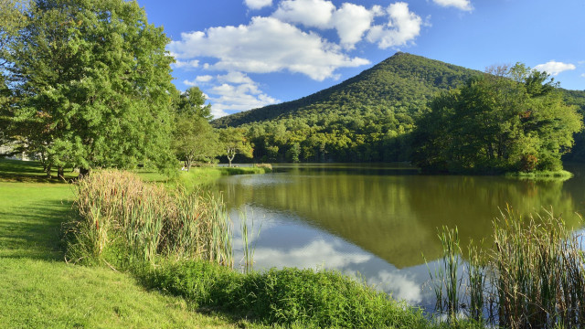 Lake green trees mountain clouds free wallpaper for desktop - medium preview image