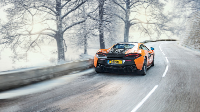 Sports car tilt shift winter free wallpaper for desktop - medium preview image
