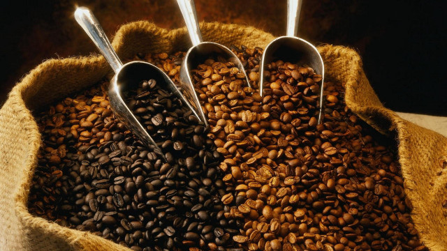 Coffee sack measuring spoons background #2 free wallpaper for desktop - medium preview image