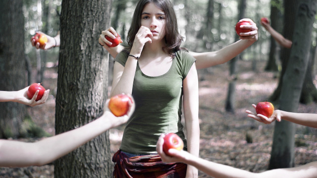 Woman friends woods eating apples free wallpaper for desktop - medium preview image