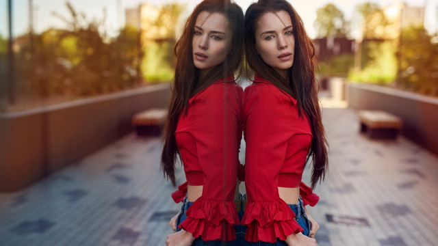 Two women rococo fashion portrait free wallpaper for desktop - medium preview image