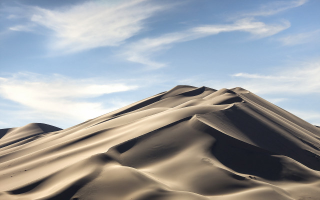 Large sand dune cloudy sky free wallpaper for desktop - medium preview image