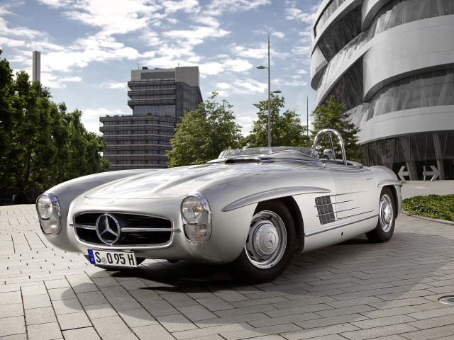 Silver mercedes roadster cloudy sky free wallpaper for desktop - medium preview image