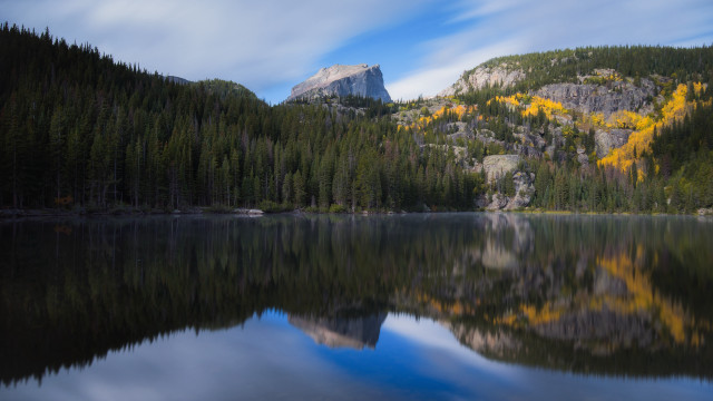 Mountain lake forest yellow leaves free wallpaper for desktop - medium preview image