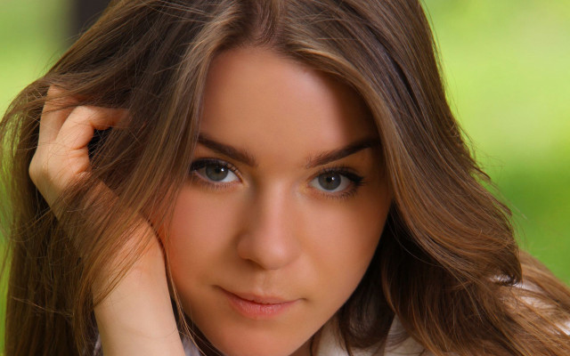 Woman longhair white shirt handhead free wallpaper for desktop - medium preview image