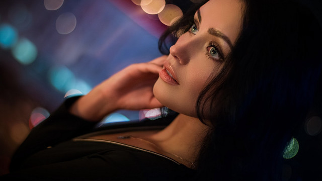 Blue eyes black top portrait free wallpaper for desktop - medium preview image