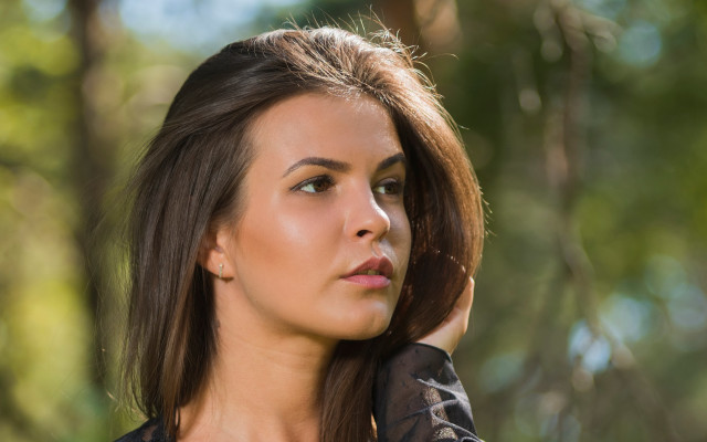 Woman black shirt jacket outdoor free wallpaper for desktop - medium preview image