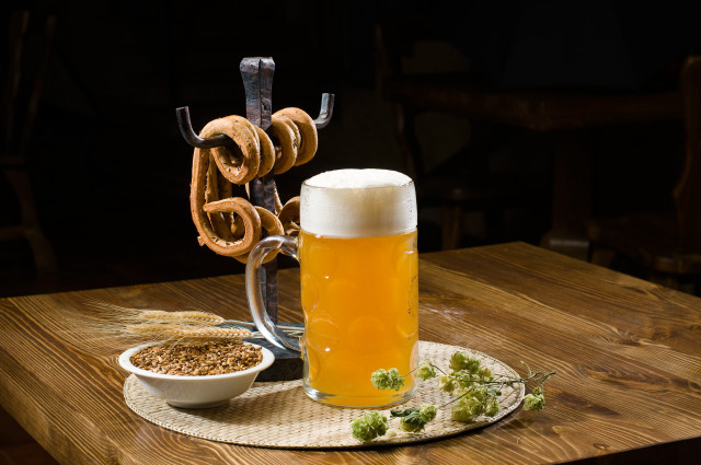 Beer food stilllife romanesc professional free wallpaper for desktop - medium preview image