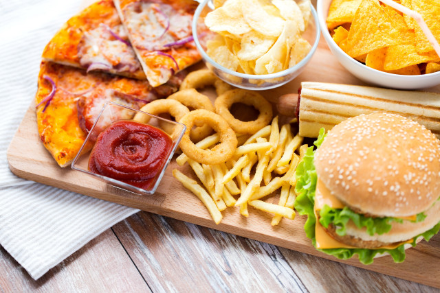 Food tray sandwich fries pizza free wallpaper for desktop - medium preview image