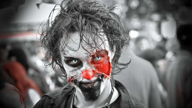 Creepy clown beard blood gothic free wallpaper for desktop - medium preview image