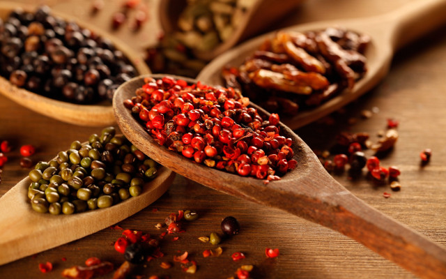 Wooden spoon seeds beans christmas free wallpaper for desktop - medium preview image