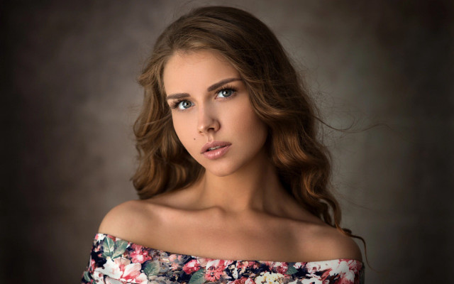 Elina karimova floral top blowing free wallpaper for desktop - medium preview image