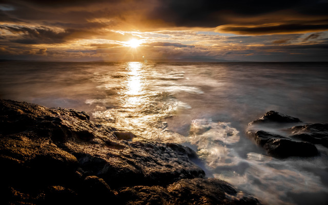 Sunset ocean rocky shore waves #4 free wallpaper for desktop - medium preview image