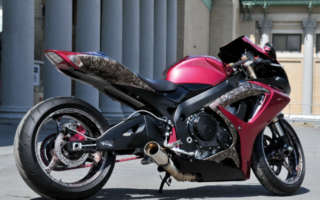 Red motorcycle building biker helmet free wallpaper for desktop - medium preview image