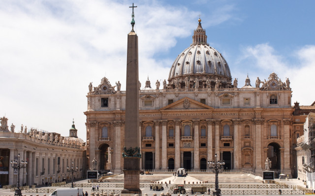 Large building tower courtyard cross free wallpaper for desktop - medium preview image