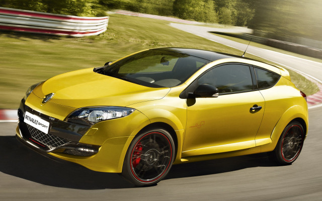 Yellow car race track green free wallpaper for desktop - medium preview image