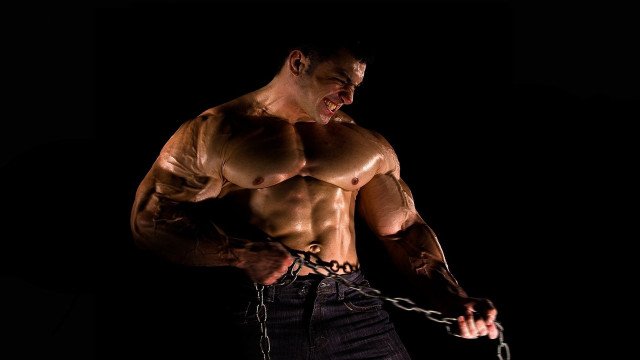 Muscular man chain waist strong free wallpaper for desktop - medium preview image