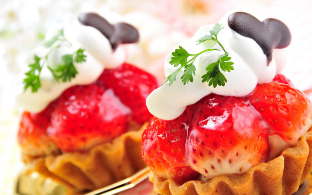 Desserts plate fork strawberries rococo free wallpaper for desktop - medium preview image