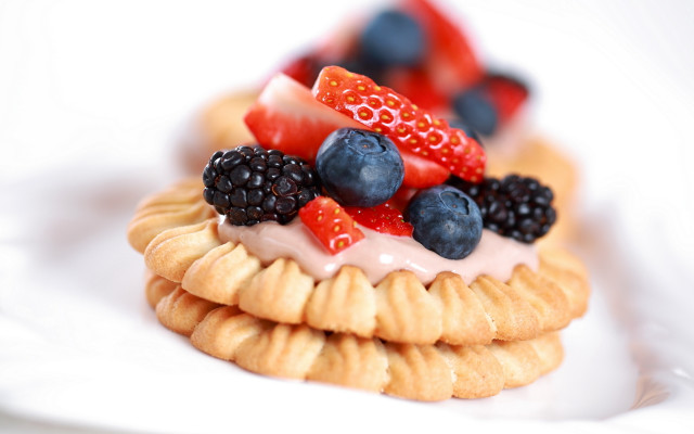Dessert fruit crackers plate tablecloth free wallpaper for desktop - medium preview image