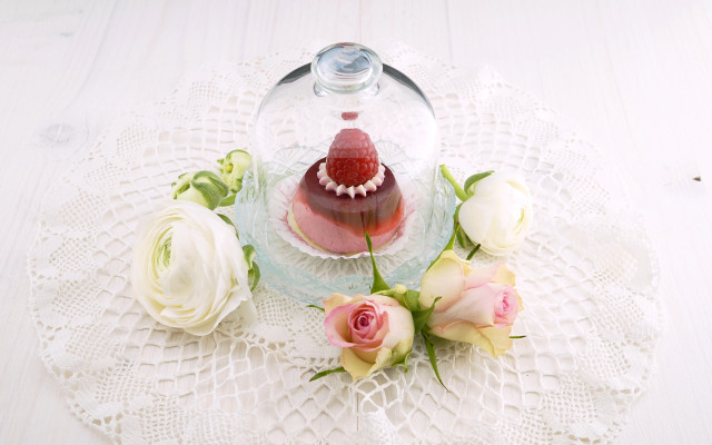 Cake plate flower doily tablecloth free wallpaper for desktop - medium preview image