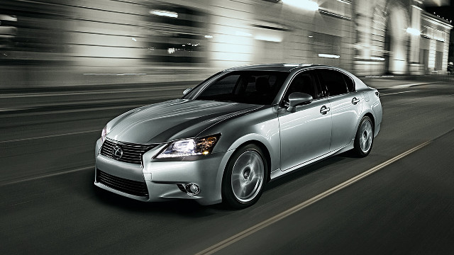 Silver car night city motion free wallpaper for desktop - medium preview image