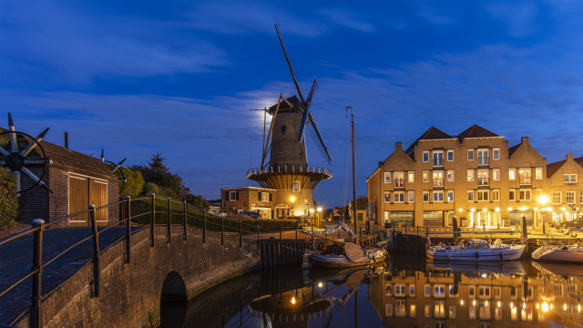 Windmill river boats night cityscape free wallpaper for desktop - medium preview image