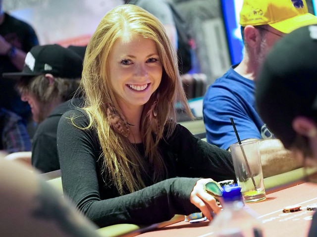 Woman sitting table beer man free wallpaper for desktop - medium preview image