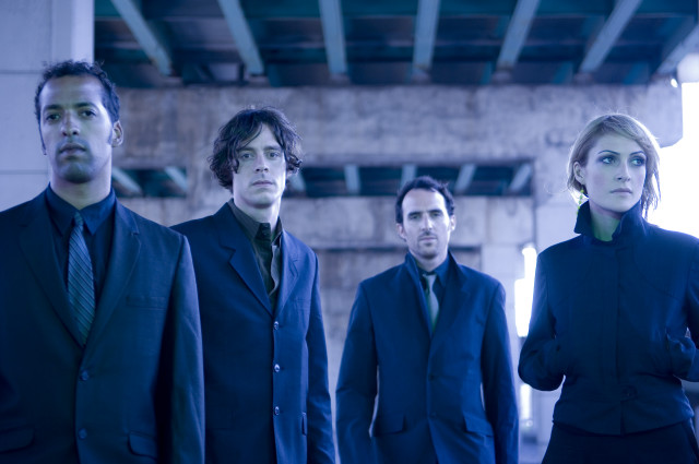 People suits bridge background building free wallpaper for desktop - medium preview image