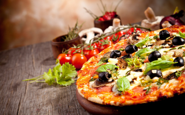 Pizza with olives delicious cheesy #2 free wallpaper for desktop - medium preview image