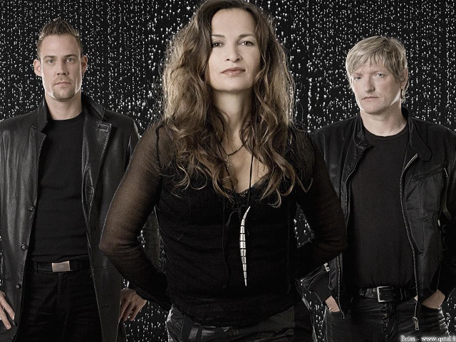 People rain curtain drops standing free wallpaper for desktop - medium preview image