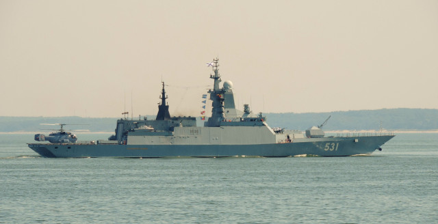 Large boat water helicopter hull free wallpaper for desktop - medium preview image