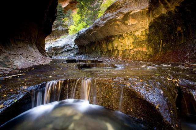 Small waterfall narrow canyon rock free wallpaper for desktop - medium preview image