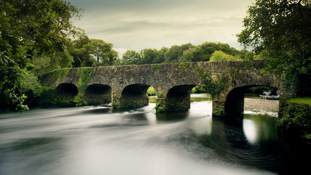 Stone bridge river man bench free wallpaper for desktop - medium preview image