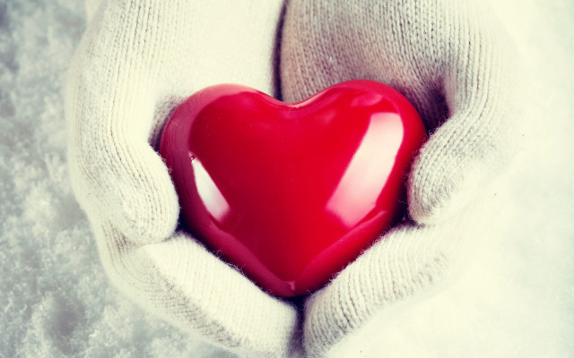 Person white sweater red heart free wallpaper for desktop - medium preview image