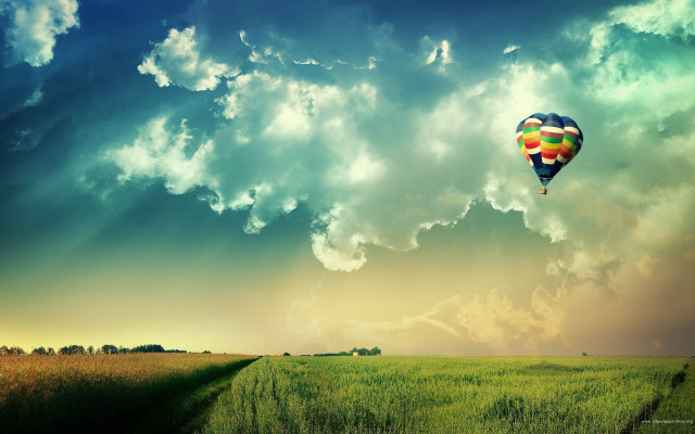 Hot air balloon sunbeam cloudy free wallpaper for desktop - medium preview image