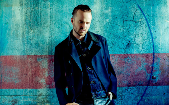 Man blue jacket jeans blue free wallpaper for desktop - medium preview image